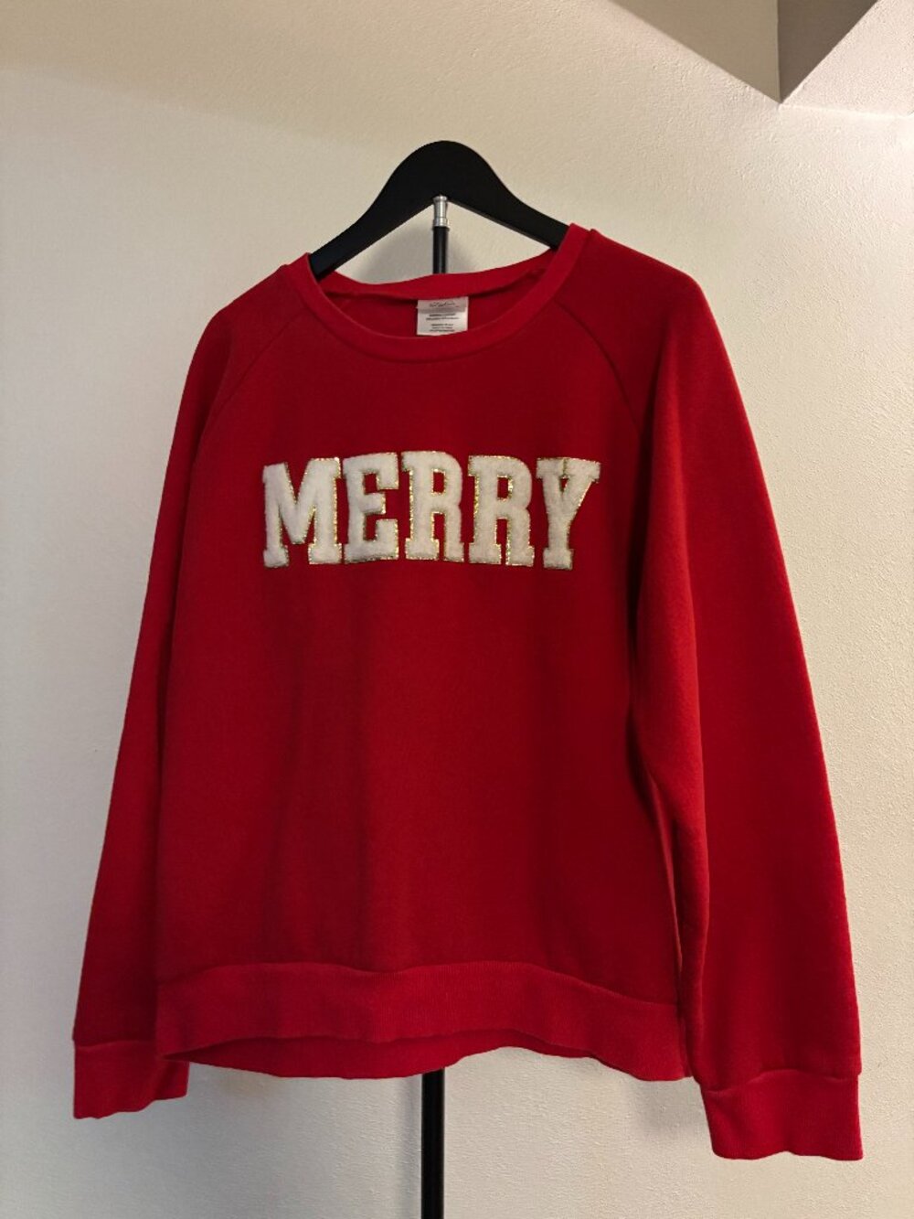 Fashion by Mirabeau Merry Christmas red sweatshirt size large